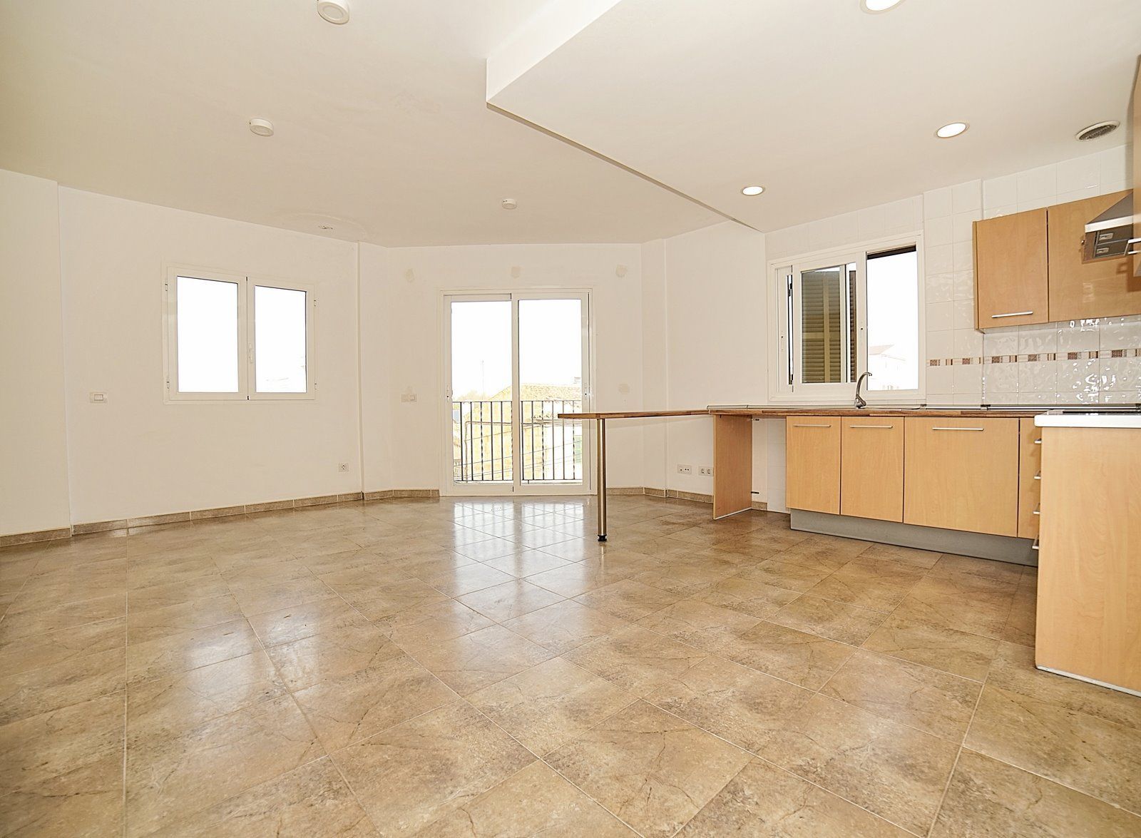 8-Villasyfincasmallorca-5.jpg Piso moderno en alquiler en Campos, Mallorca