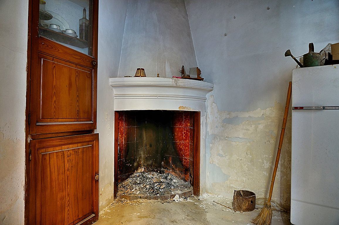Townhouse for Full Renovation in Llucmajor With Patio | 161 m²