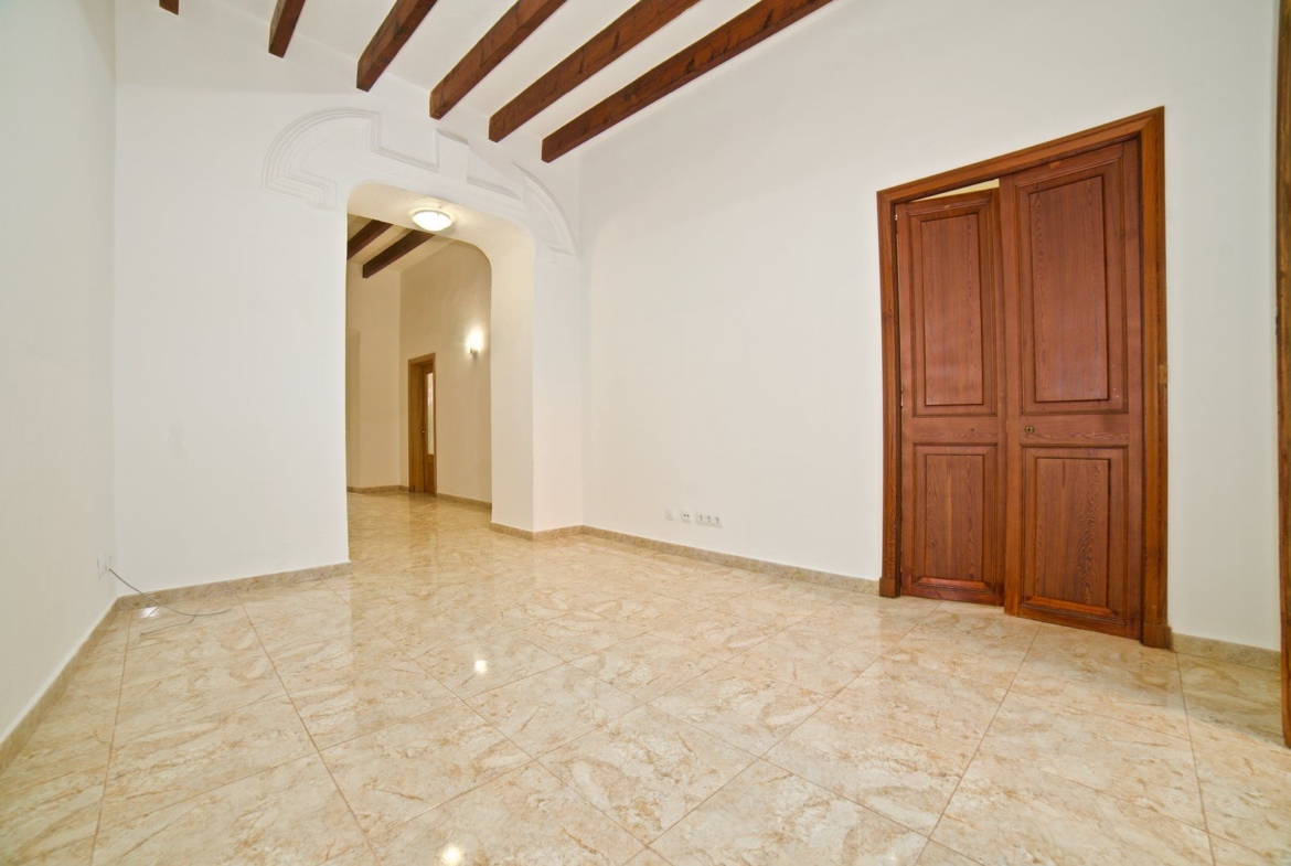 Renovated Village House with Garden & Garage in Santanyí