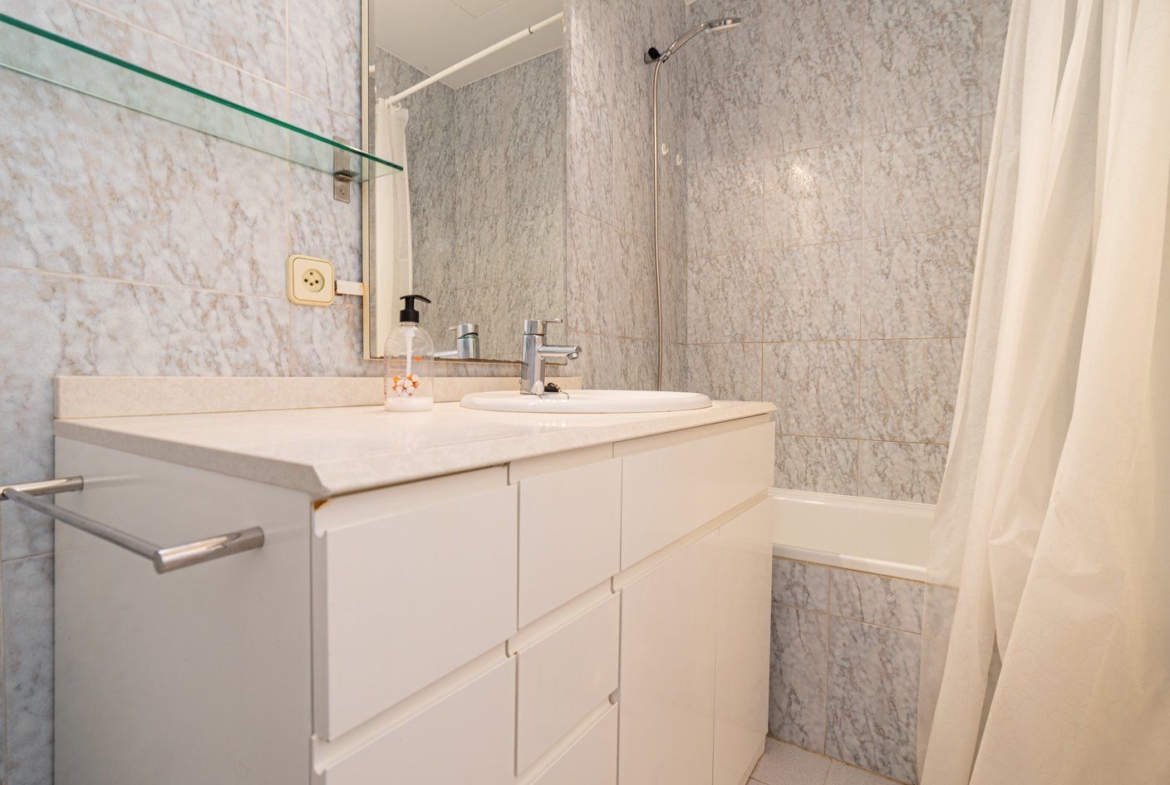 Sea View Apartment for Rent in Colonia de Sant Jordi