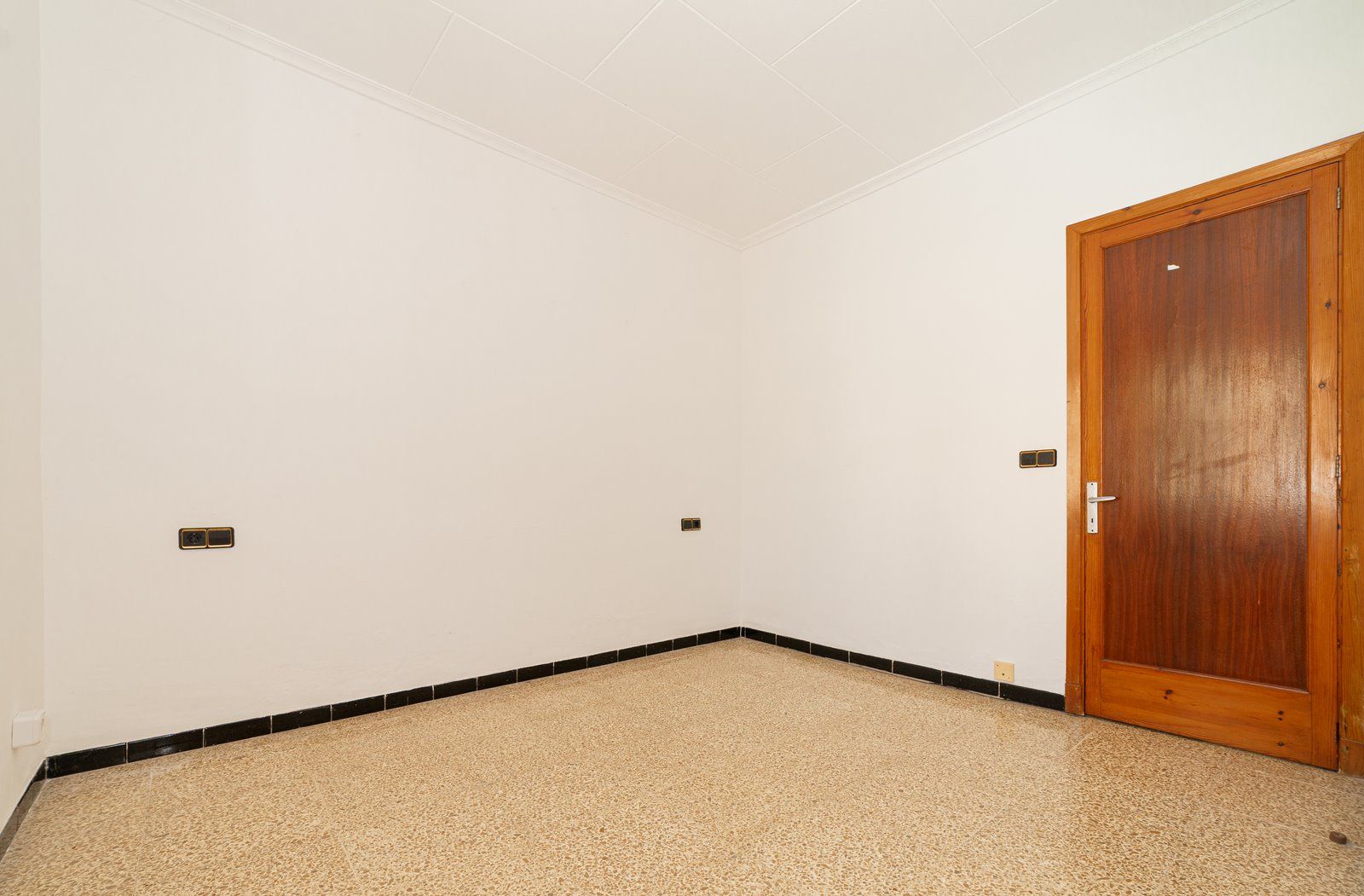 9-1218-Villasyfincasmallorca.jpg Private Villa with Pool & Garden in Portopetro, Mallorca