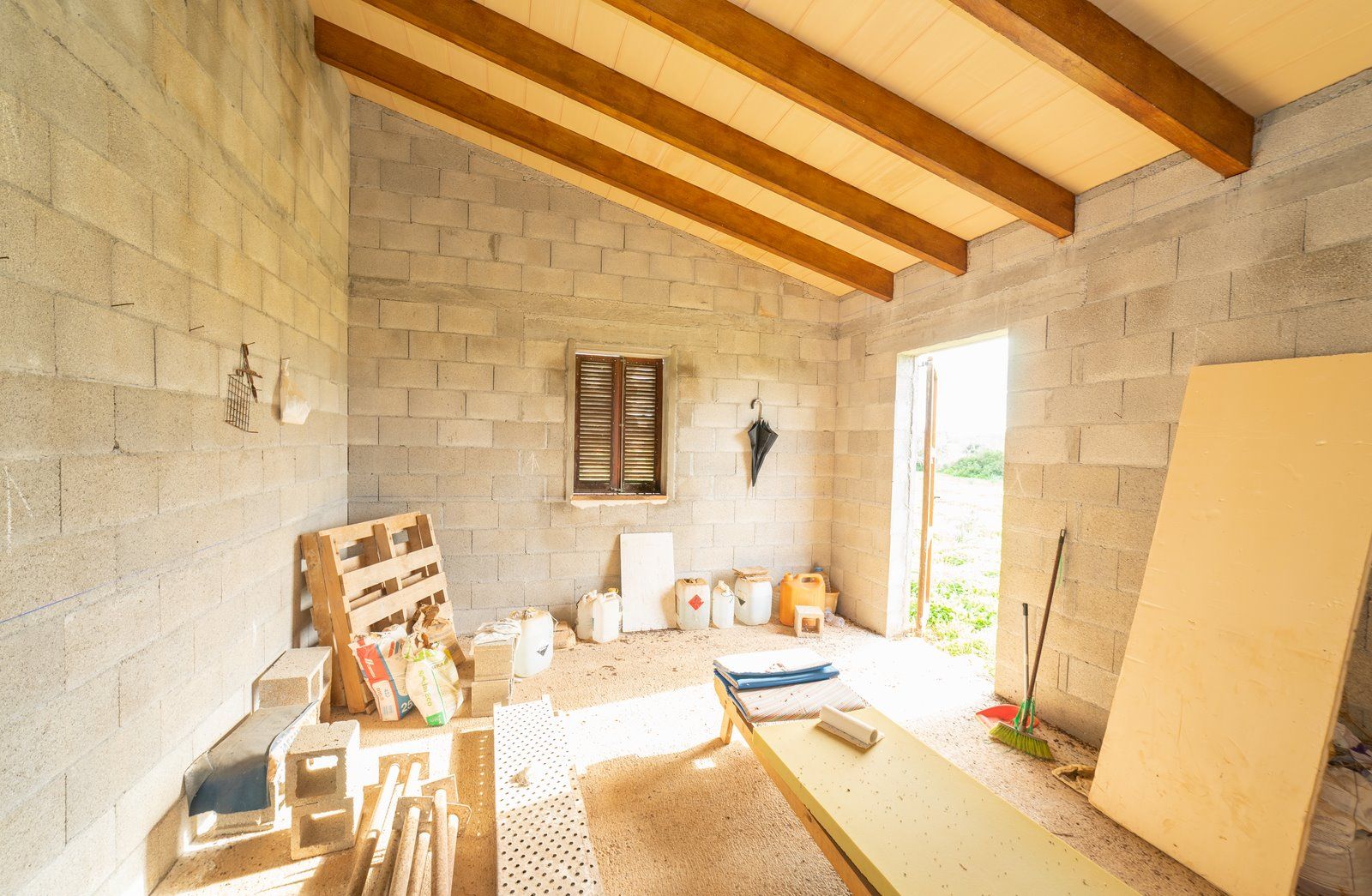 9-1233-Villasyfincasmallorca.jpg Country Cottage with Large Plot Near Ses Salines, Santanyí