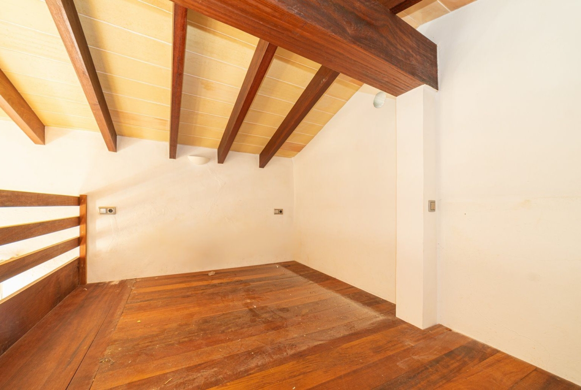 Alquiler junto al mar en Cala Figuera: loft rústico con terraza y vistas