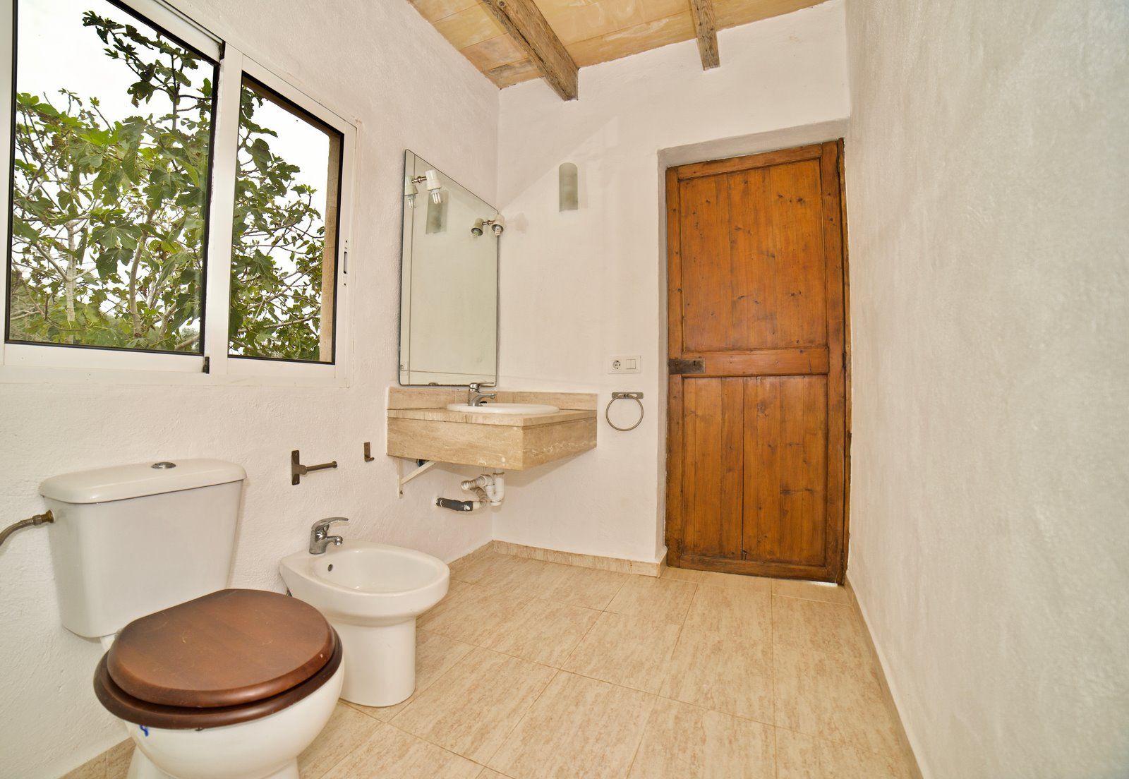 9-2006-Villasyfincasmallorca-1.jpg Landhaus zur Saisonmiete bei Sineu, Mallorca