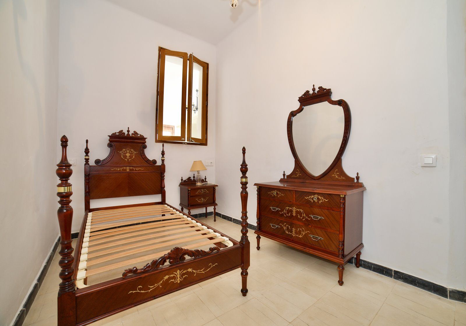 Casa de pueblo en alquiler en Montuïri con garaje, patio y terrazas