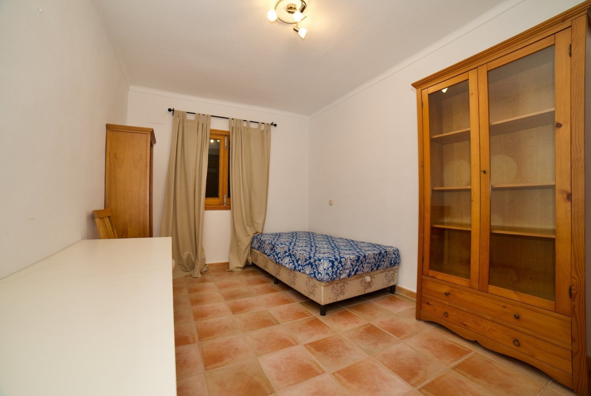 Chalet with Private Pool for Rent in Cala Anguila, Mallorca
