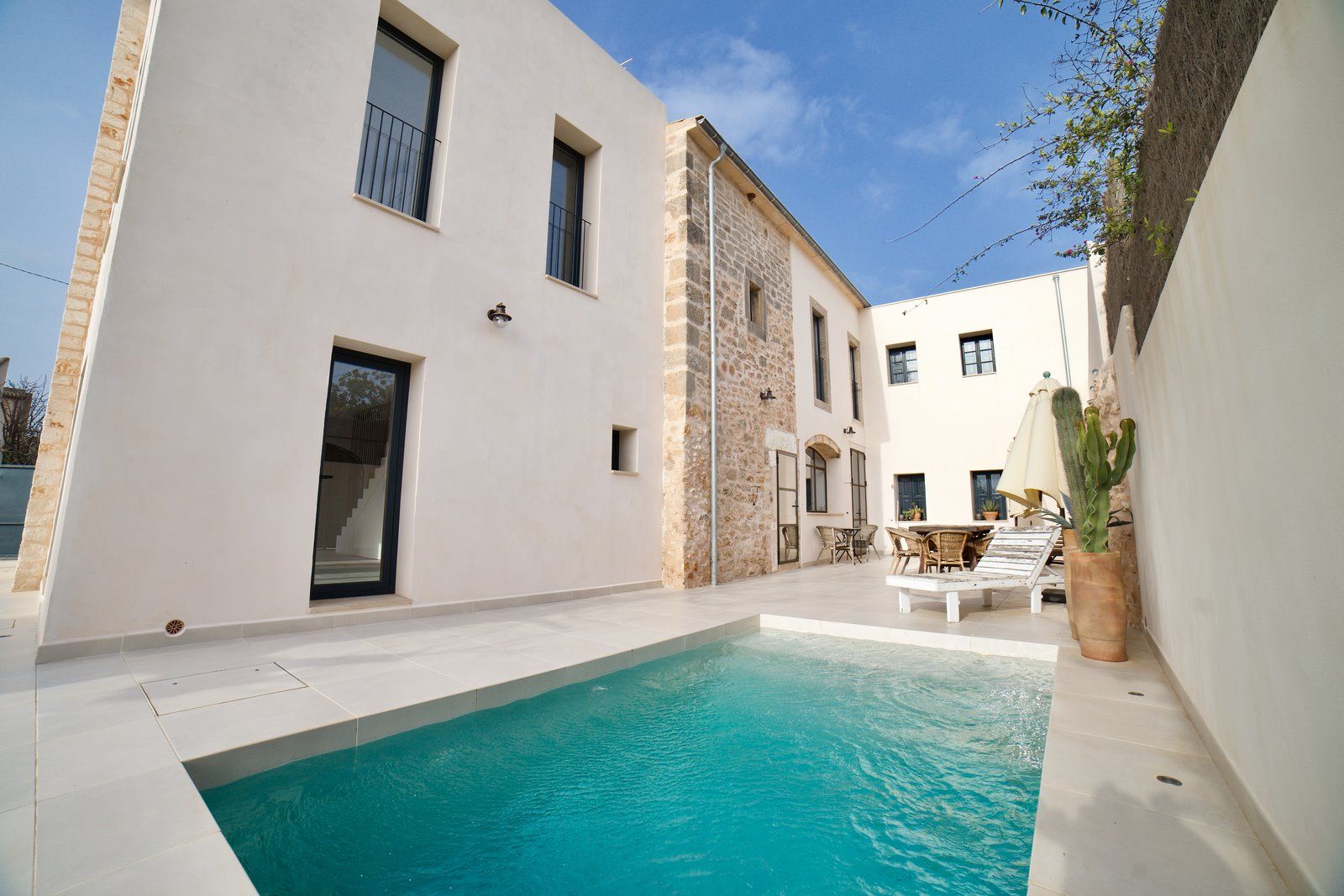 9-2045-Villasyfincasmallorca.jpeg Renovated Townhouse with Garden & Pool in Santanyí
