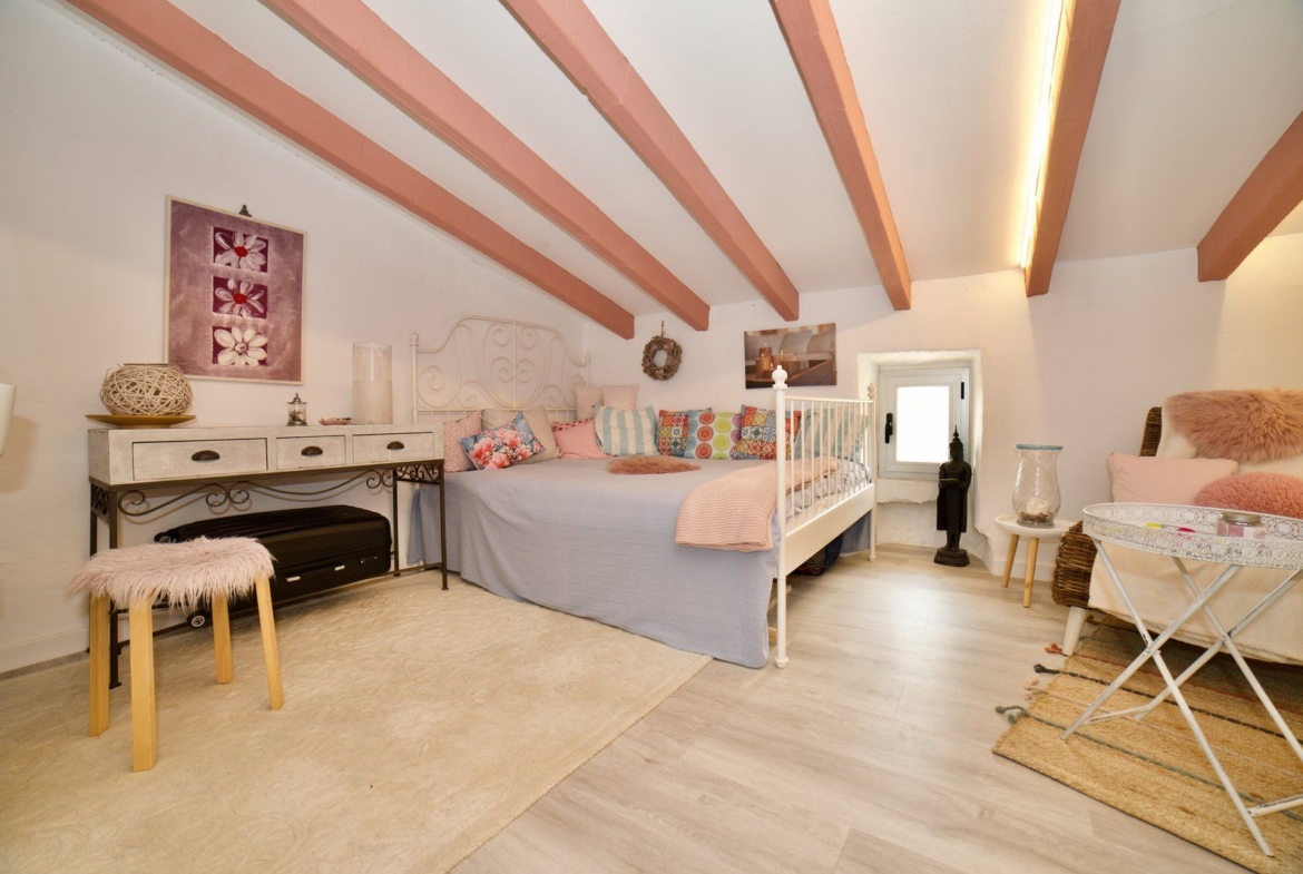 Renovated Village House with Garden for Rent in Ses Salines