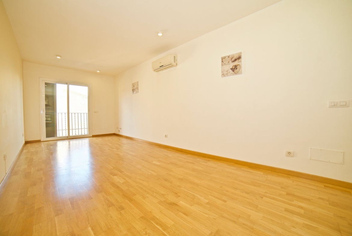 2-Bedroom Apartment for Rent in Campos, Mallorca