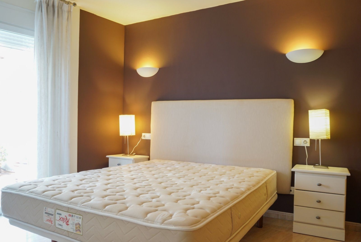 Furnished Apartment with Terrace for Rent in Campos