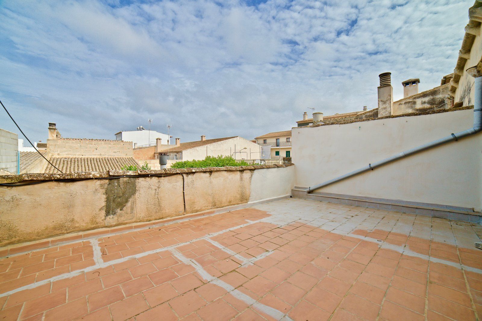Village House for Rent in Campos with Courtyard and Terrace