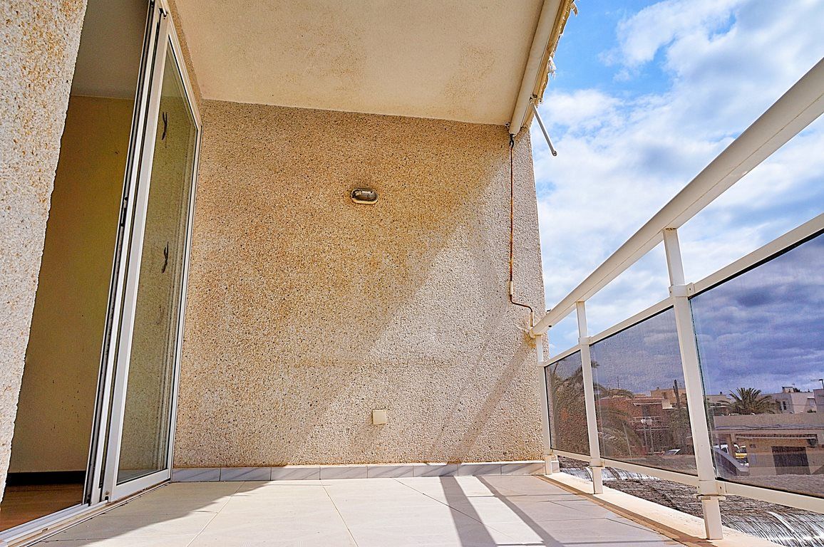 Piso con terraza en Colonia de Sant Jordi, a 800 m de la playa