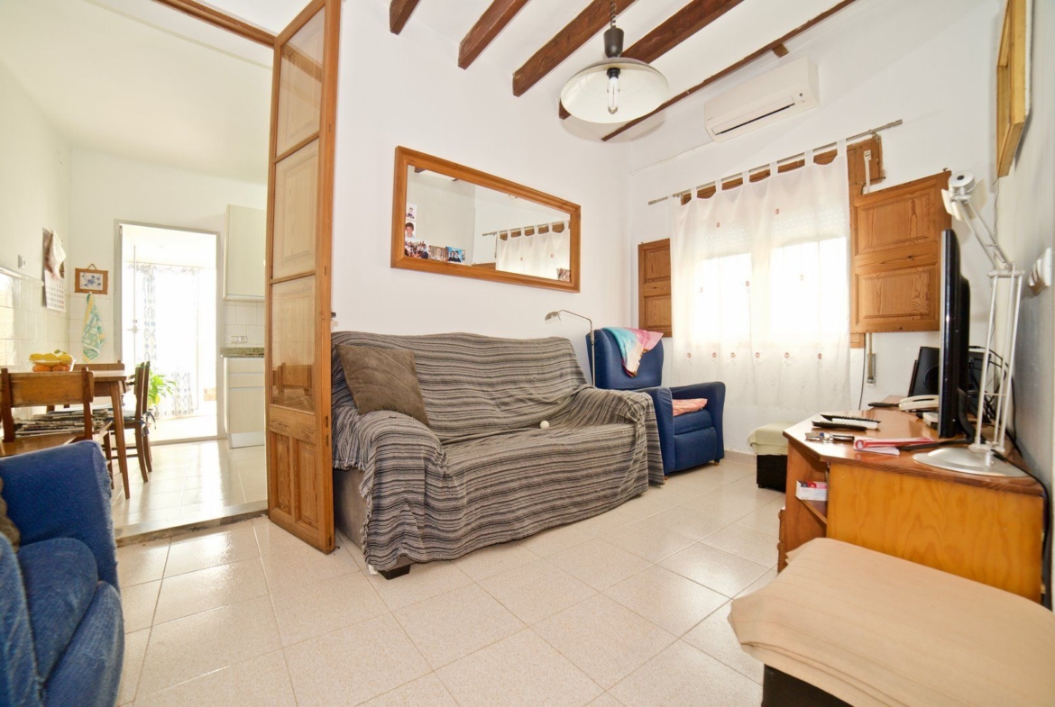 Casa de pueblo renovada en el centro de Llucmajor · 4 hab.
