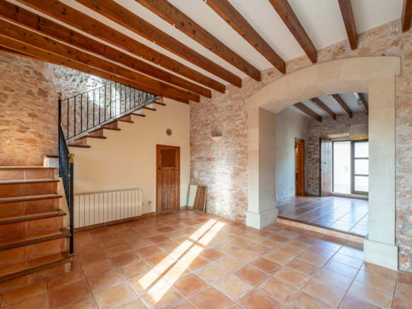 Casa de pueblo renovada en alquiler en Es Llombards, Santanyí