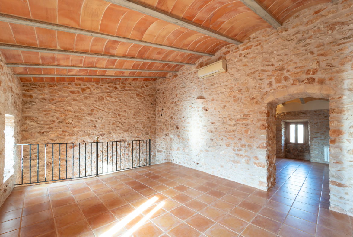 Renoviertes Dorfhaus zur Miete in Es Llombards, Santanyí