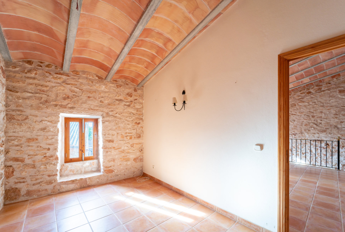 Renoviertes Dorfhaus zur Miete in Es Llombards, Santanyí