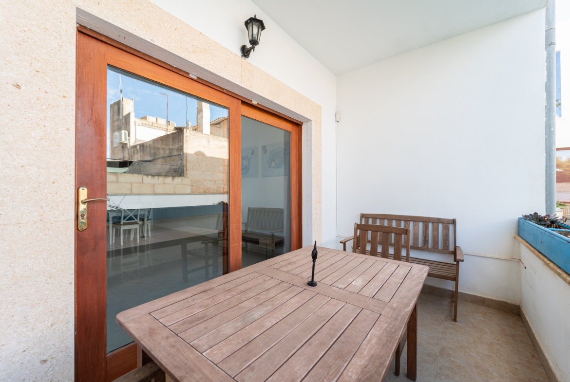 Modern 3-Bed Townhouse for Rent with Pool in Ses Salines