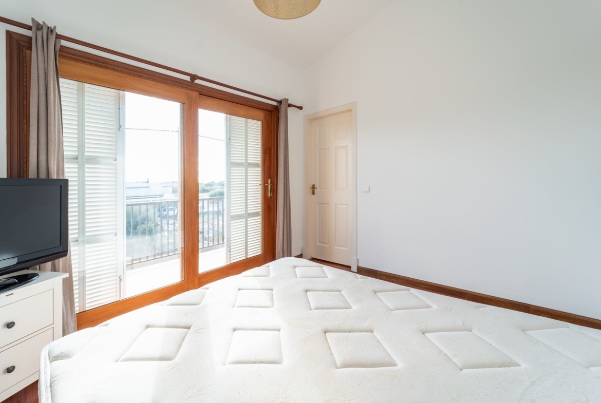 Modern 3-Bed Townhouse for Rent with Pool in Ses Salines