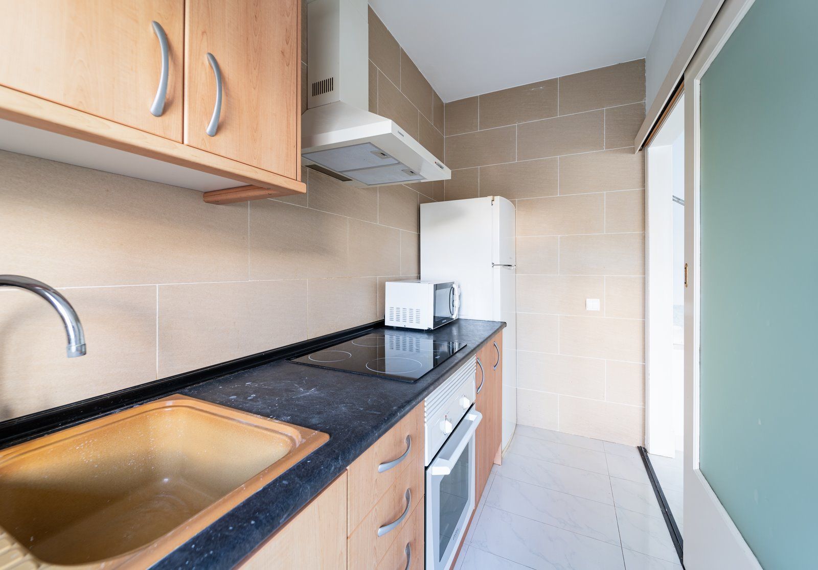 Modern 3-Bed Townhouse for Rent with Pool in Ses Salines