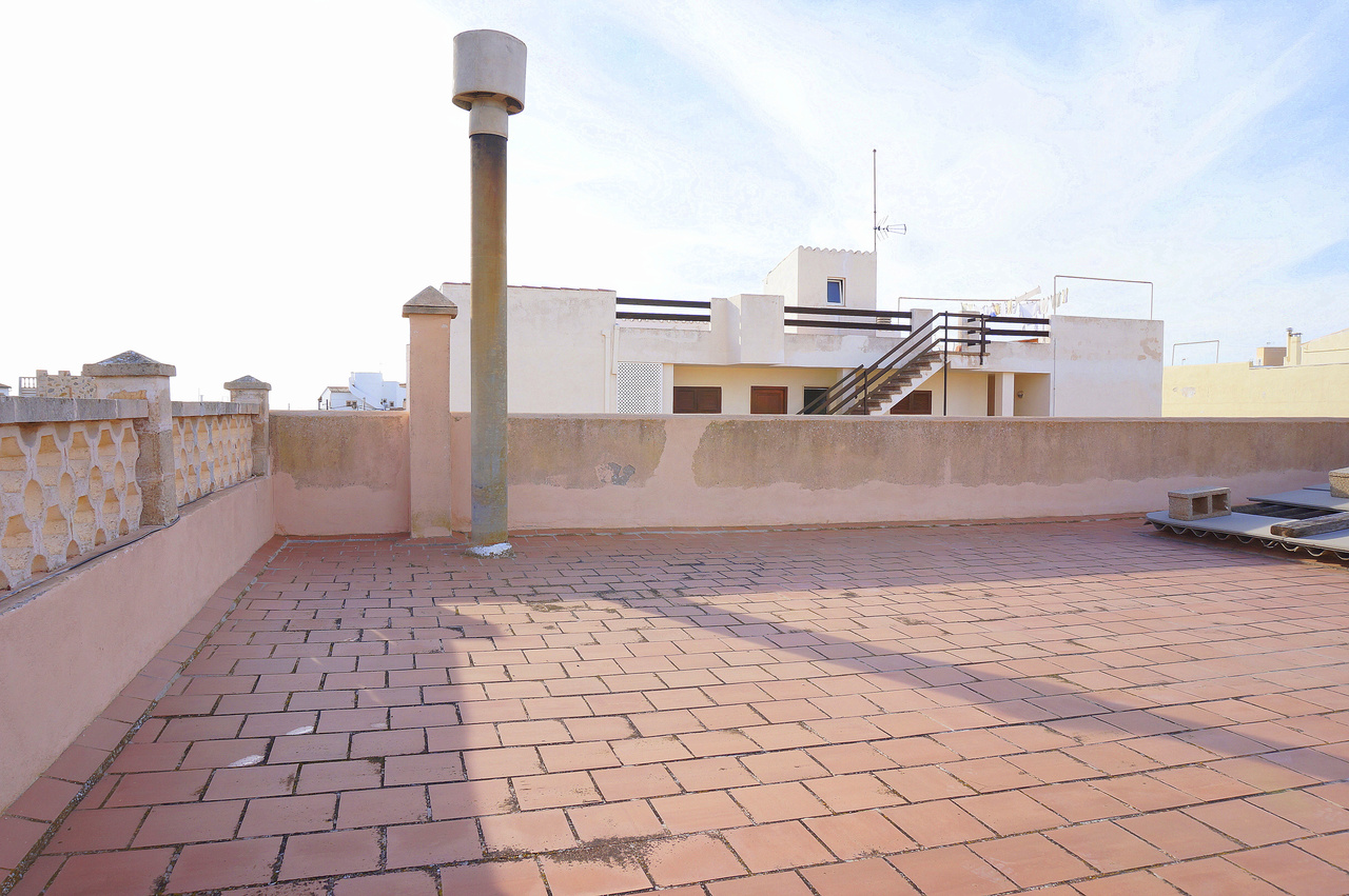 Piso en alquiler en Colonia de Sant Jordi: 3 hab., chimenea y terraza