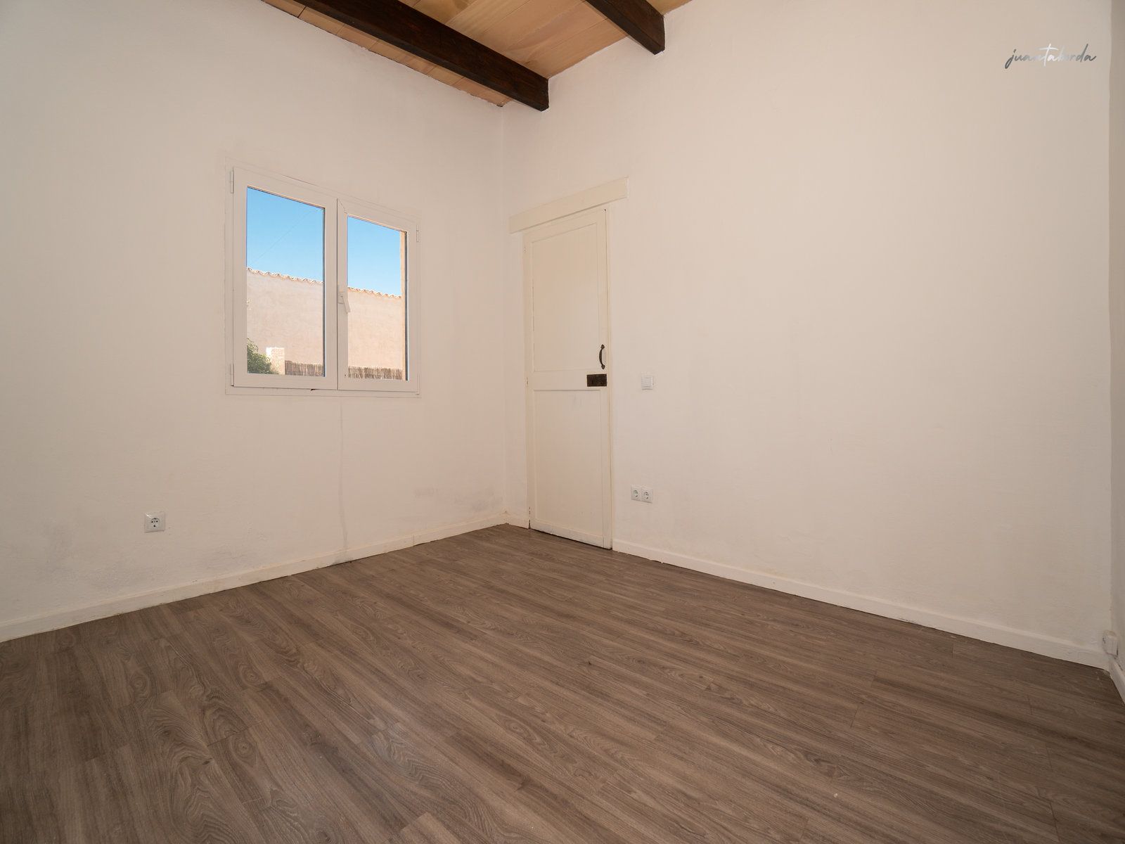 Casa-de-campo-en-alquiler-en-Sineu-17.jpg Landhaus zur Miete in Sineu – Bergblick und privater Garten