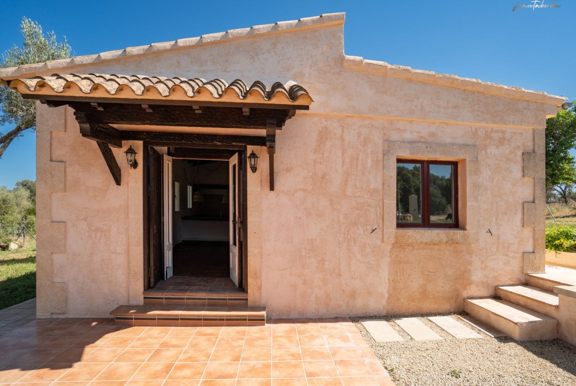 Landhaus zur Miete in Sineu – Bergblick und privater Garten