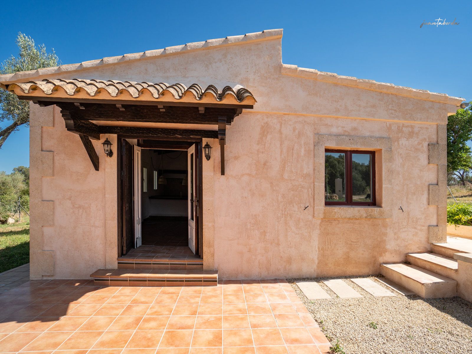 Casa-de-campo-en-alquiler-en-Sineu-18.jpg Landhaus zur Miete in Sineu – Bergblick und privater Garten
