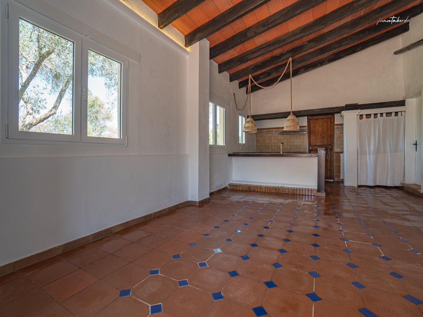 Casa-de-campo-en-alquiler-en-Sineu.jpg Landhaus zur Miete in Sineu – Bergblick und privater Garten