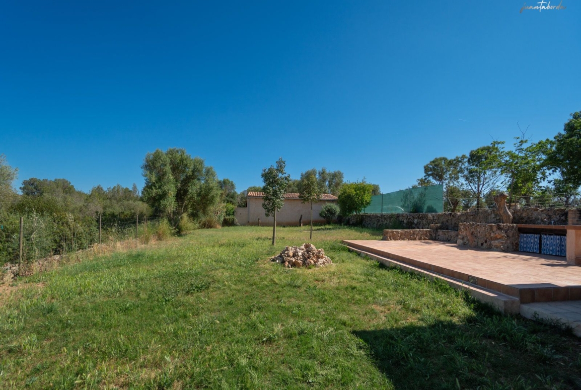 Landhaus zur Miete in Sineu – Bergblick und privater Garten