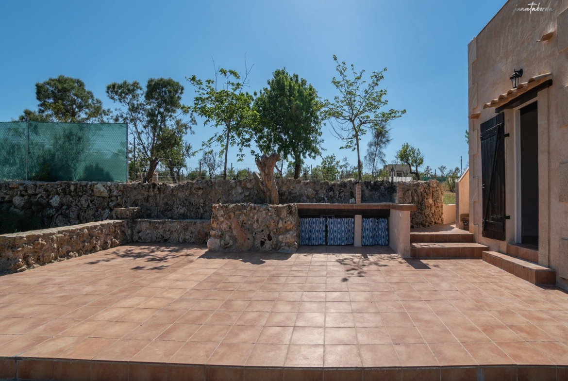 Landhaus zur Miete in Sineu – Bergblick und privater Garten