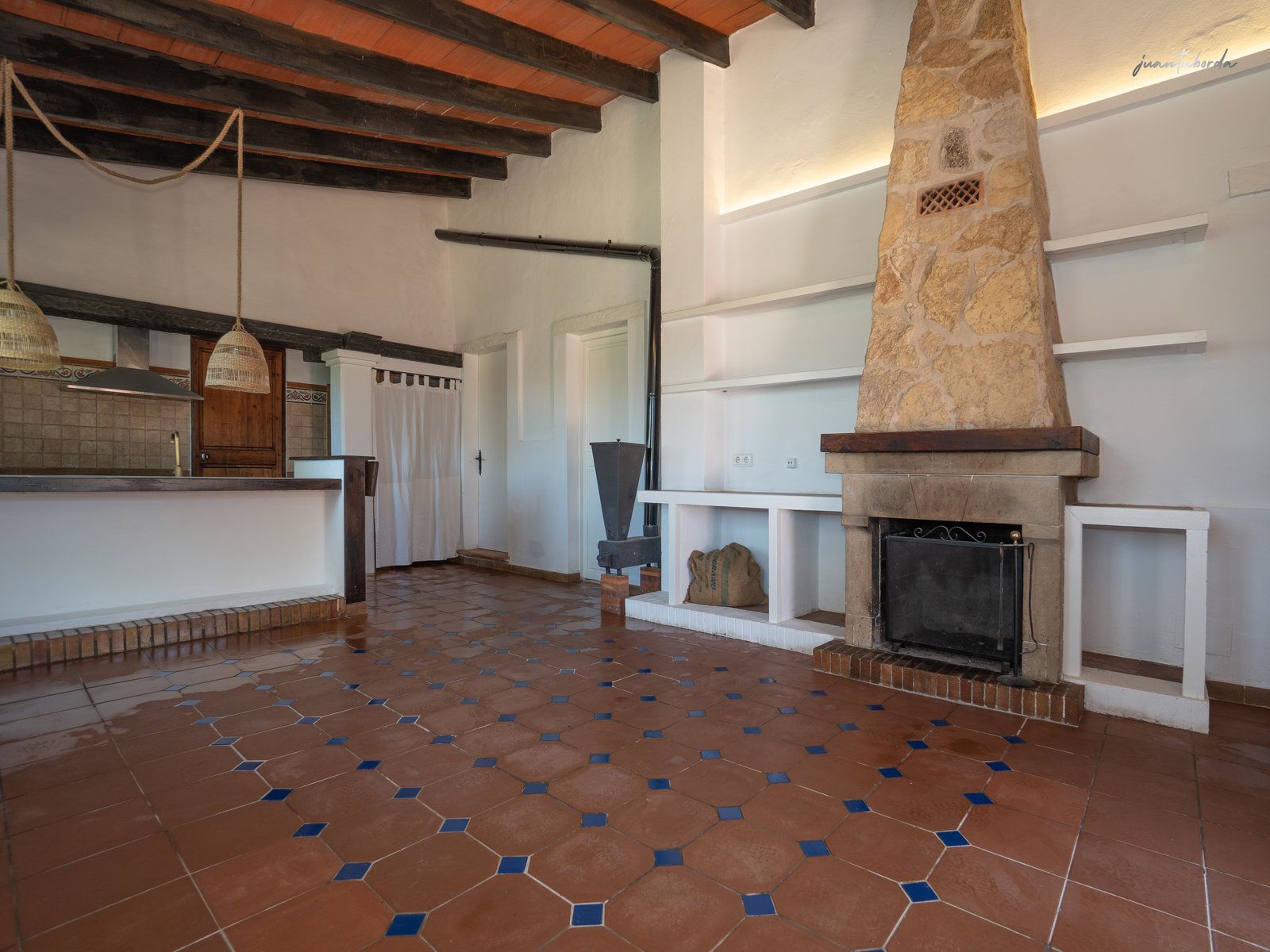 Casa-de-campo-en-alquiler-en-Sineu-3.jpg Landhaus zur Miete in Sineu – Bergblick und privater Garten