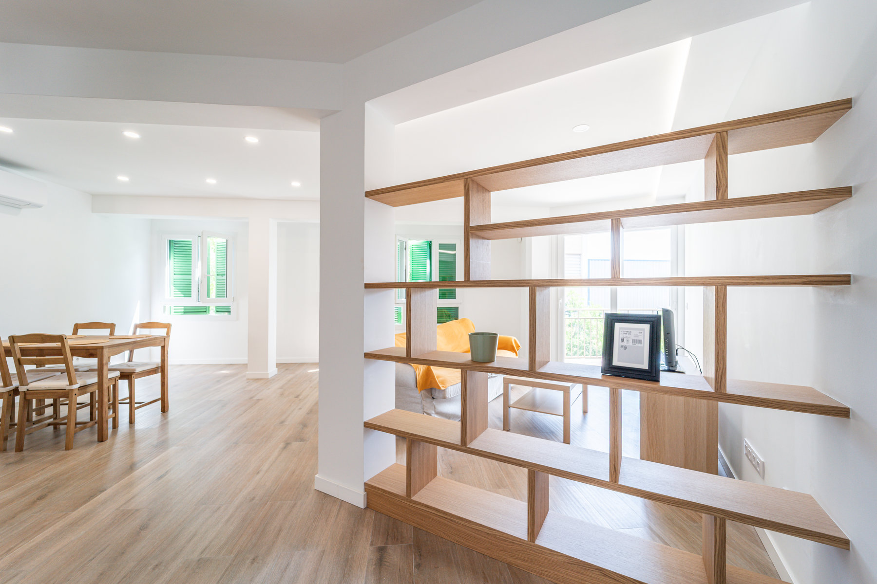 Fully-renovated-apartment-to-rent-in-Palma-wit-parking-space-01.jpg Piso reformado en alquiler en el centro de Palma, 2 habitaciones