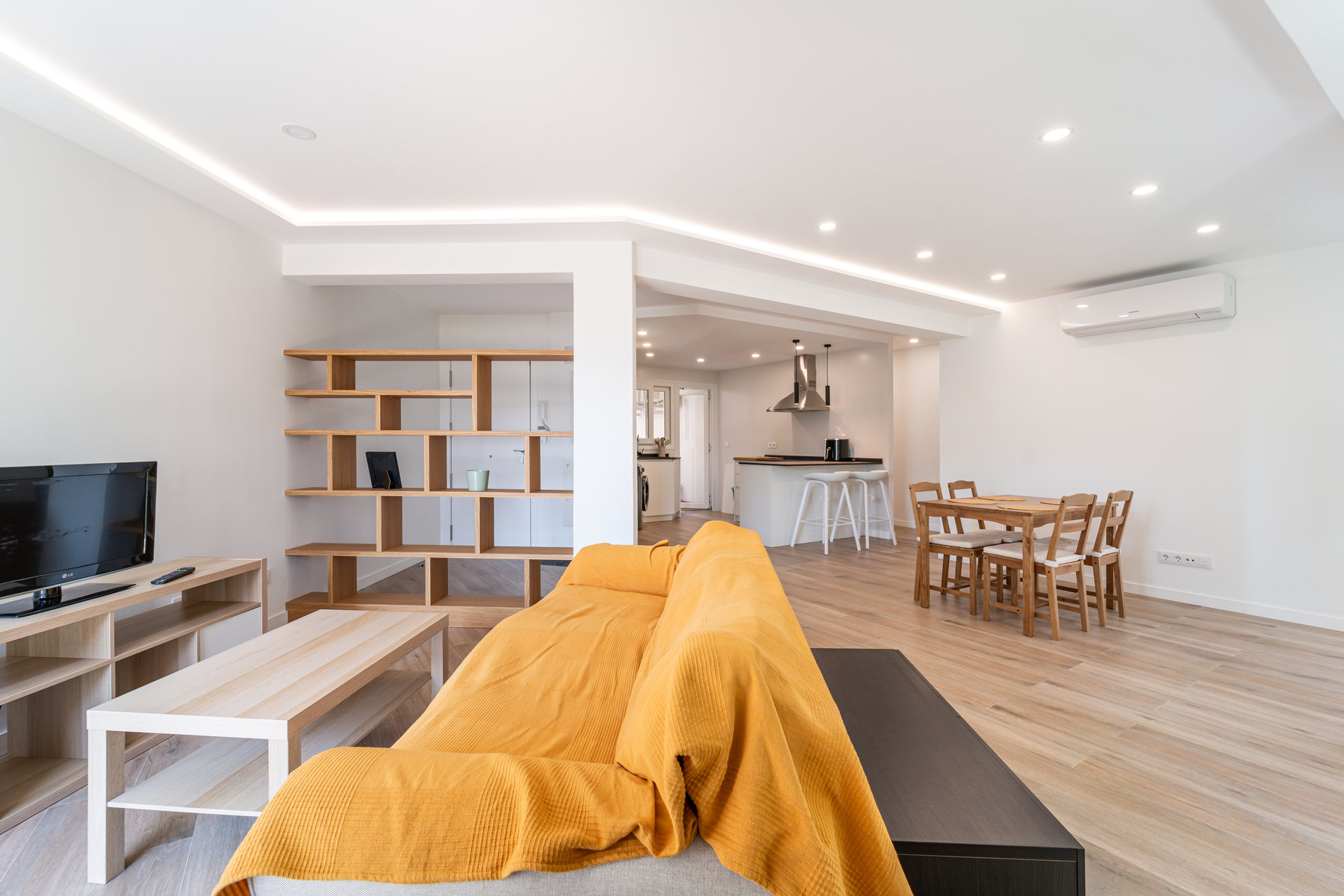 Fully-renovated-apartment-to-rent-in-Palma-wit-parking-space-06.jpg Piso reformado en alquiler en el centro de Palma, 2 habitaciones
