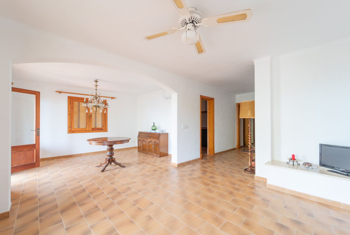 Sea View Villa for Rent in Bellavista, Llucmajor, Mallorca