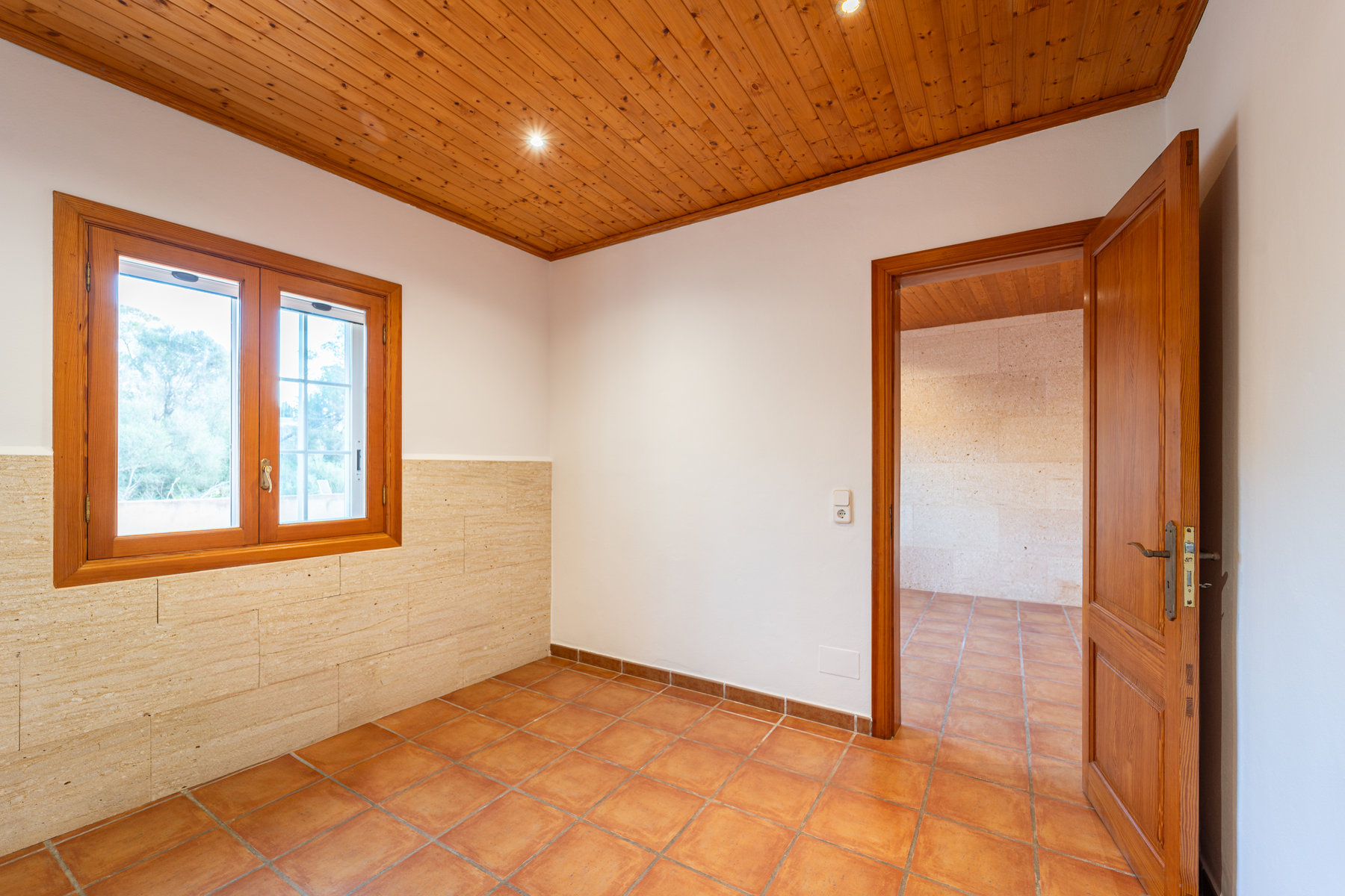LWP1718.jpg Chalet en alquiler junto al mar en Cala Llombards