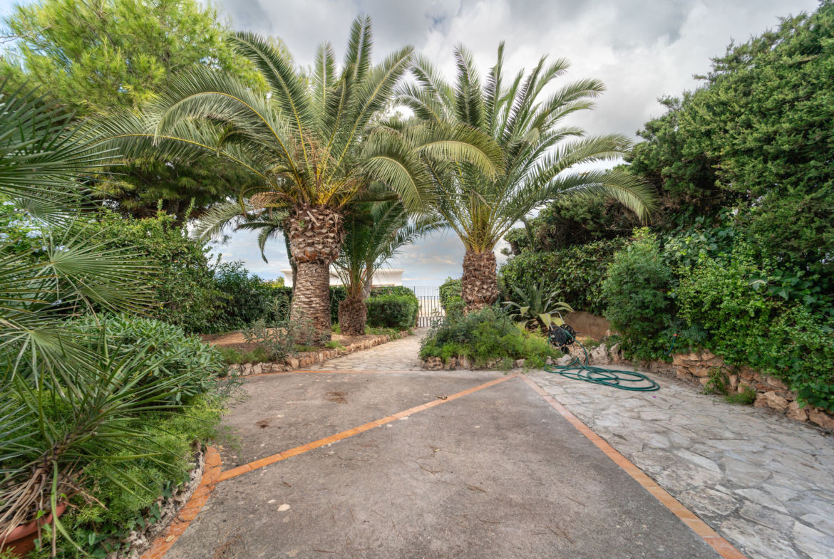 Sea View Villa for Rent in Bellavista, Llucmajor, Mallorca