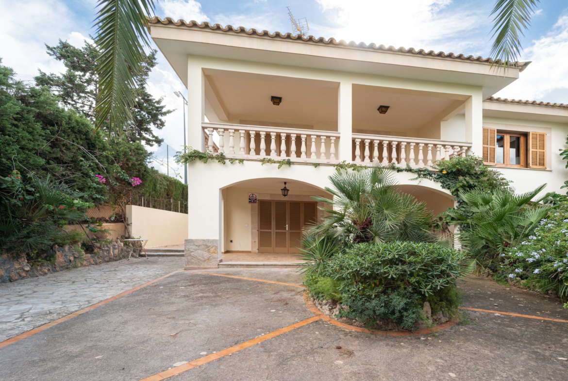 Sea View Villa for Rent in Bellavista, Llucmajor, Mallorca
