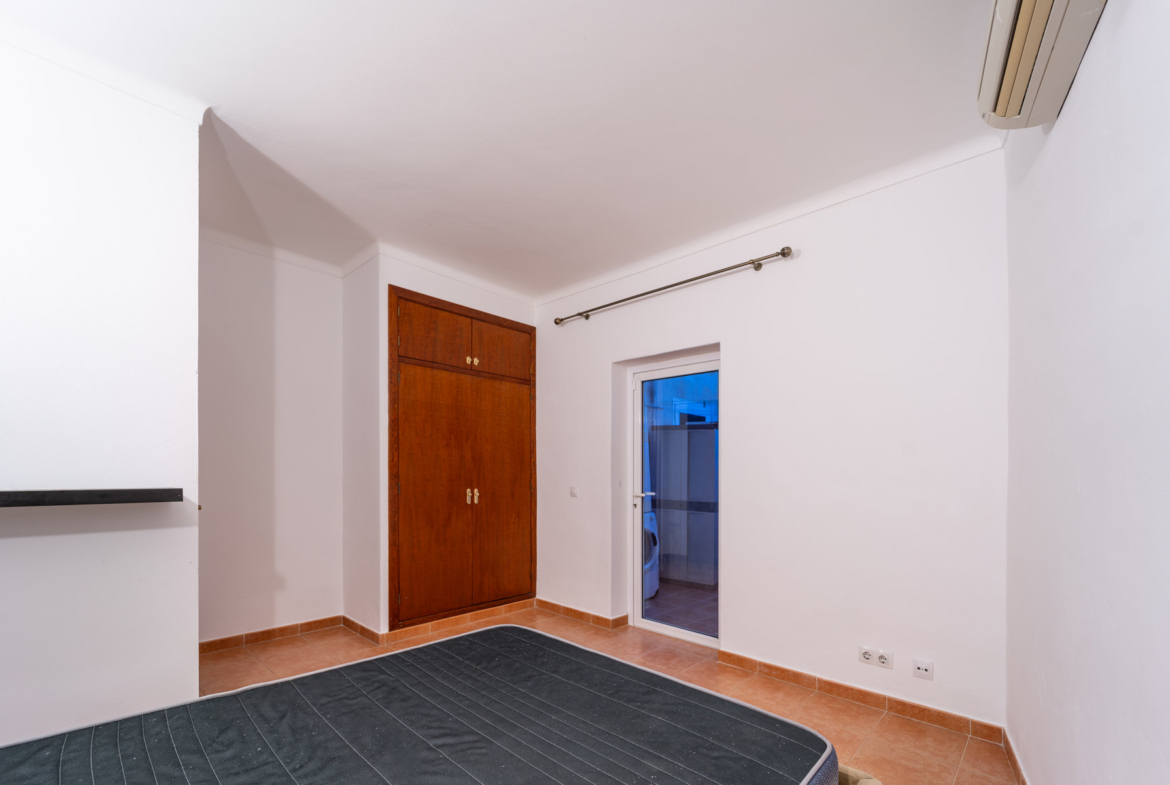 Erdgeschosswohnung in Campos mit Terrasse und Klimaanlage