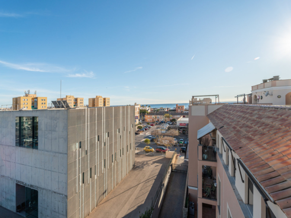 Ático con terraza y vistas al mar en Es Portixol, Palma