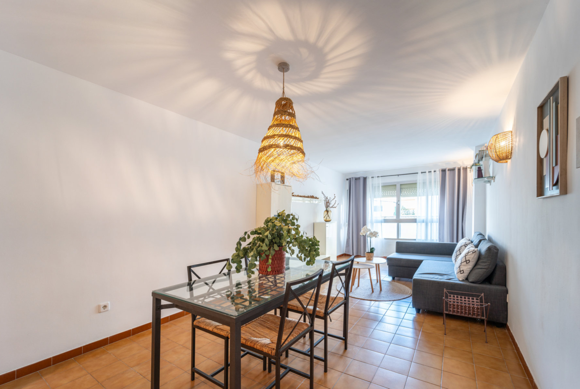Spacious 3-Bed Apartment with Terrace for Rent in Palma