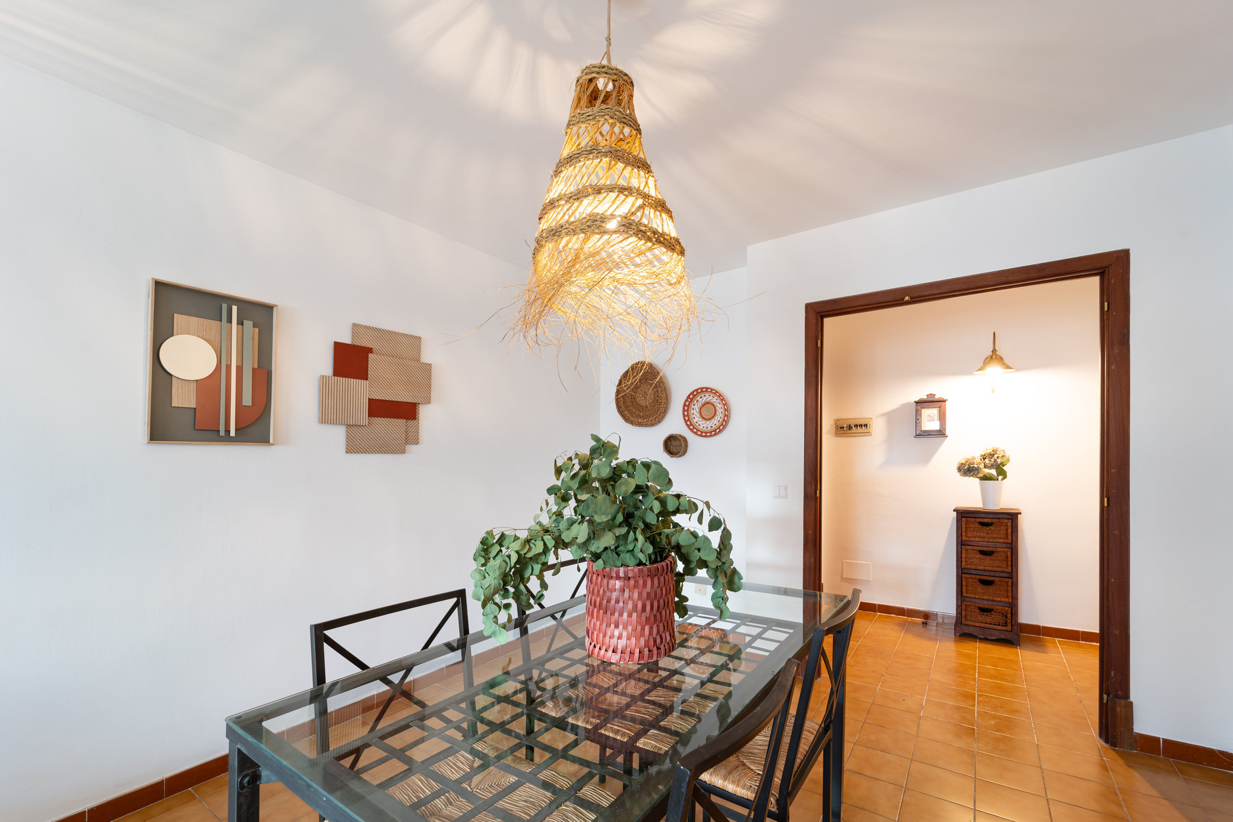 LWP2377.jpg Spacious 3-Bed Apartment with Terrace for Rent in Palma