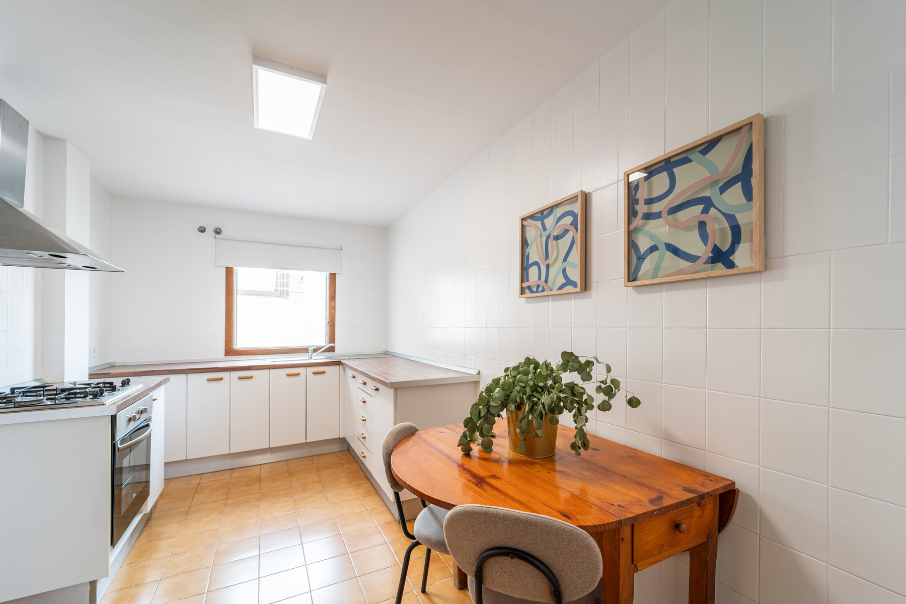 LWP2378.jpg Spacious 3-Bed Apartment with Terrace for Rent in Palma