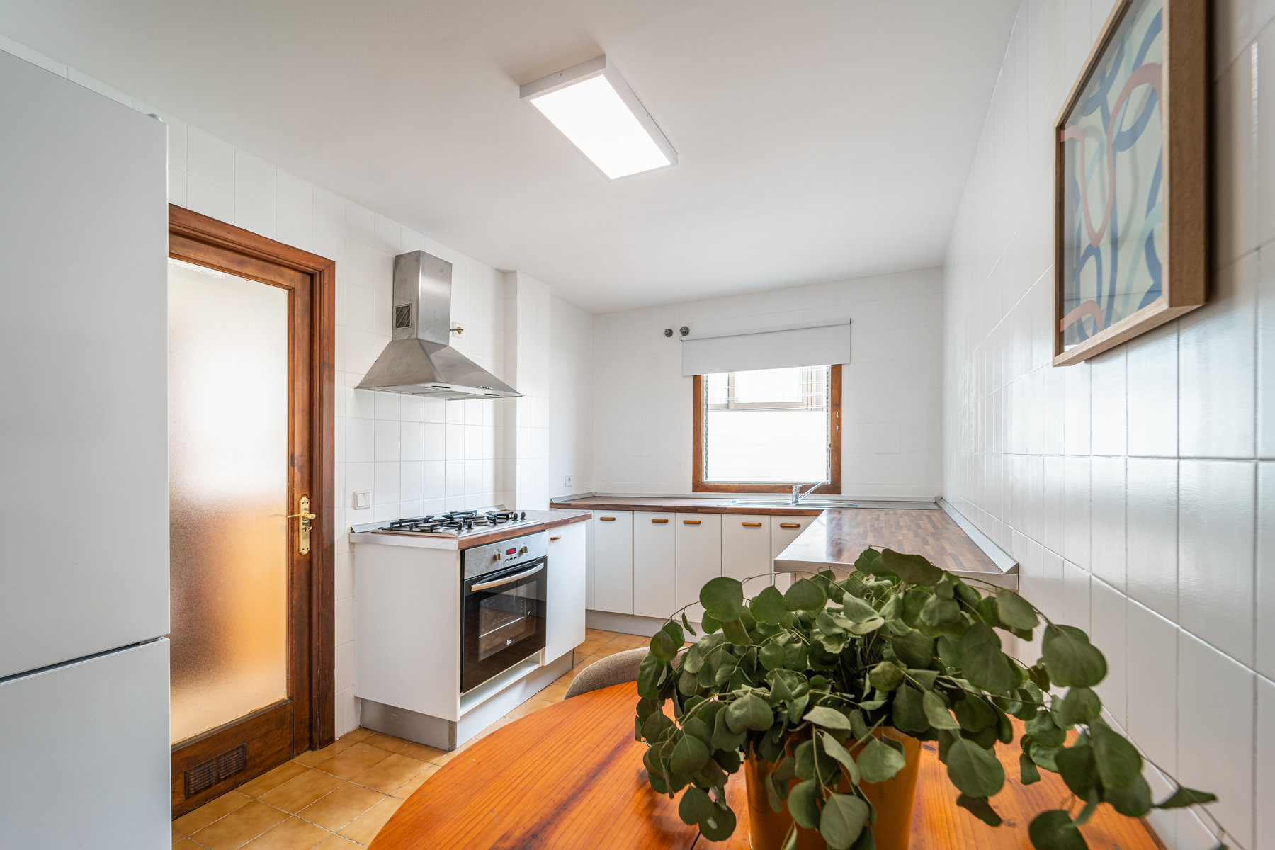 LWP2379.jpg Spacious 3-Bed Apartment with Terrace for Rent in Palma