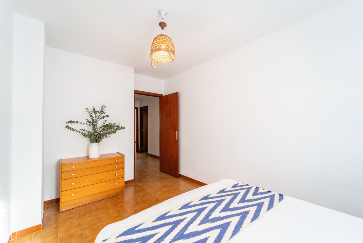 Spacious 3-Bed Apartment with Terrace for Rent in Palma