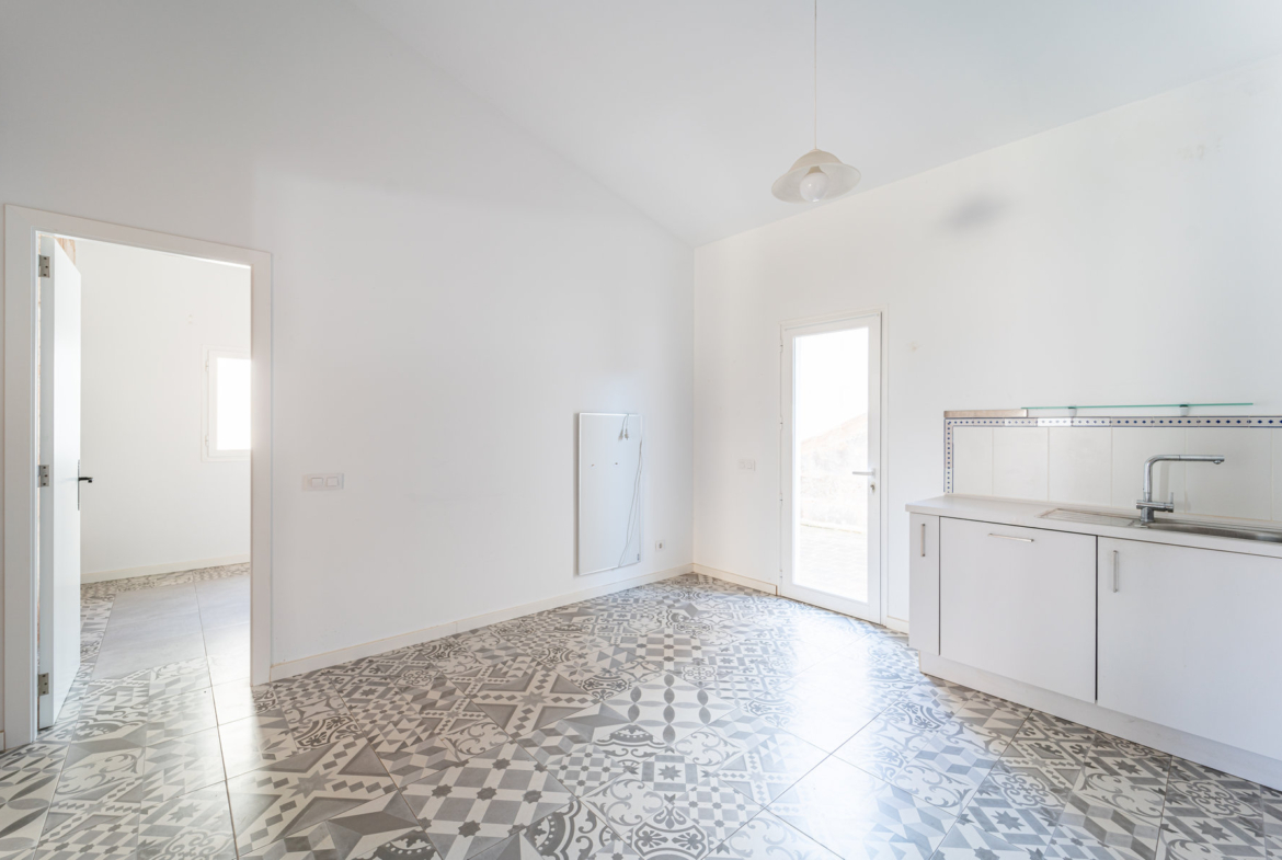 Renovated 1-Bed Apartment with Terrace for Rent in Ses Salines