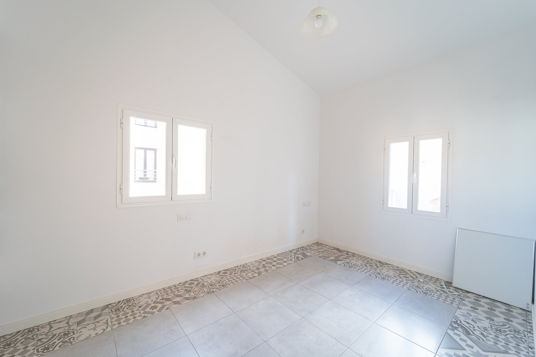 Renovated 1-Bed Apartment with Terrace for Rent in Ses Salines