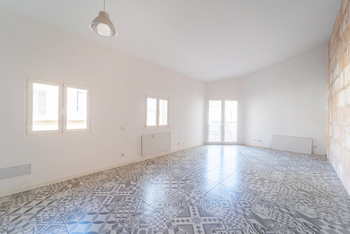 Renovated 1-Bed Apartment with Terrace for Rent in Ses Salines