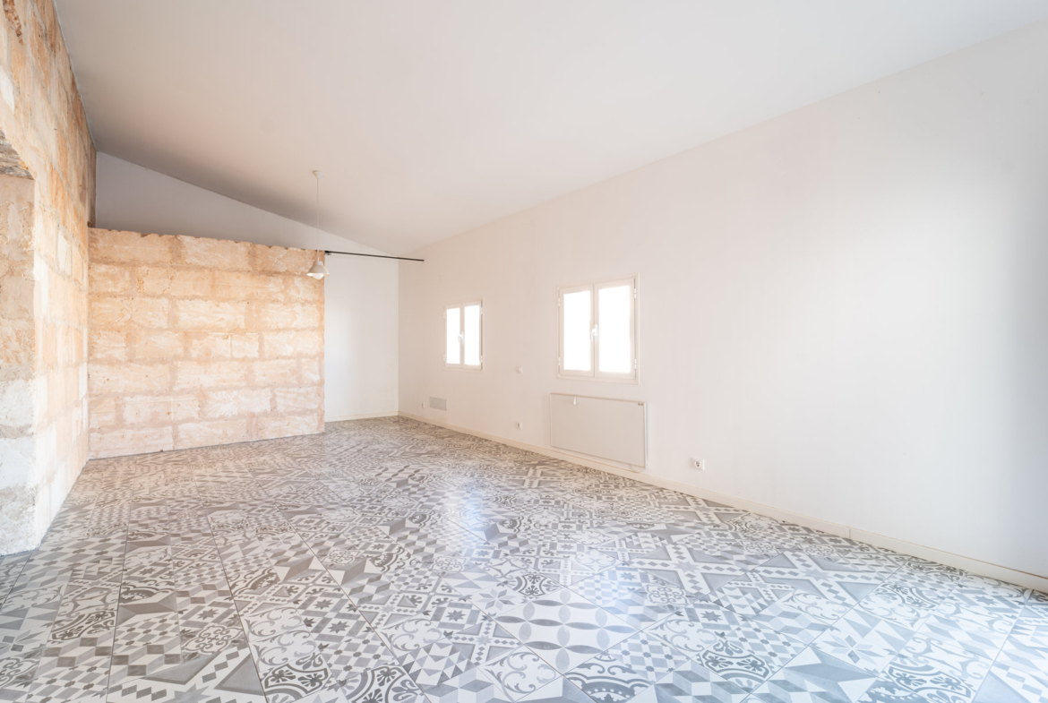 Renovated 1-Bed Apartment with Terrace for Rent in Ses Salines