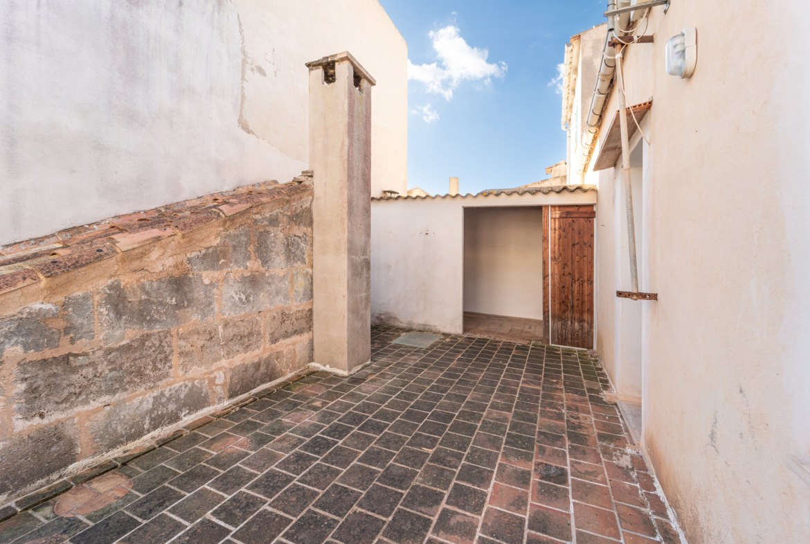 Renovated 1-Bed Apartment with Terrace for Rent in Ses Salines