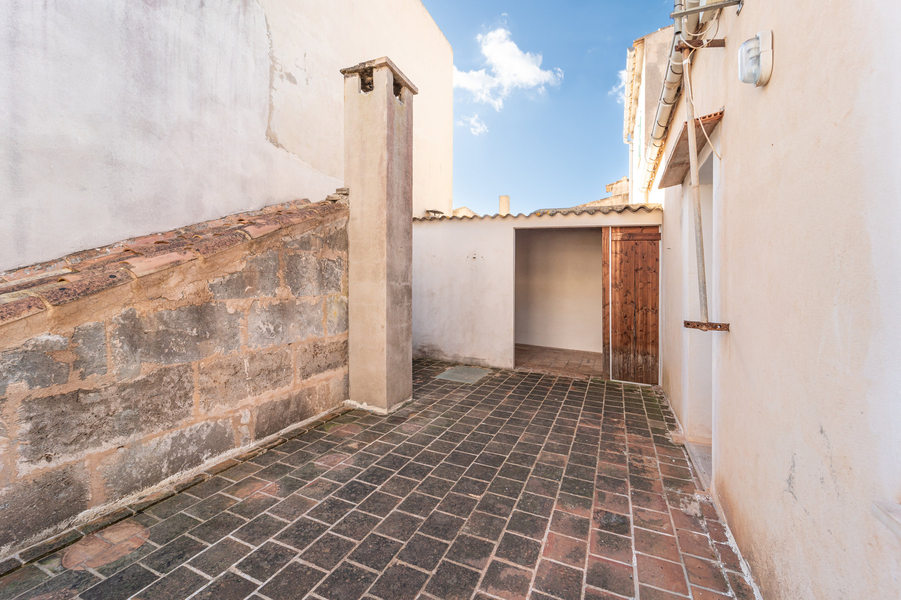 Renovated 1-Bed Apartment with Terrace for Rent in Ses Salines